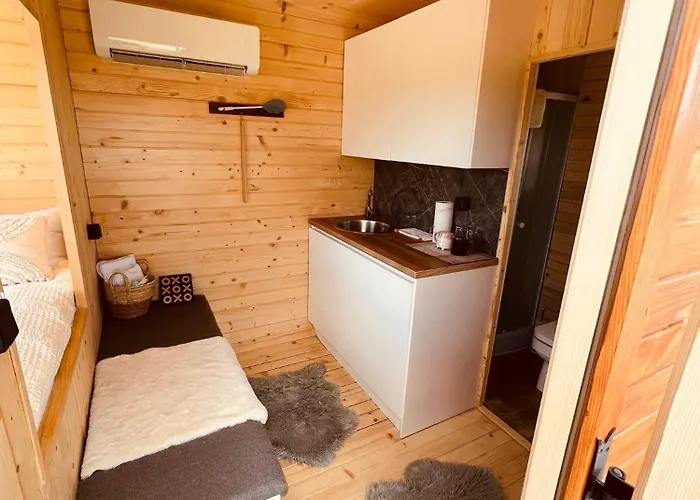 Petrovf Place 宾馆